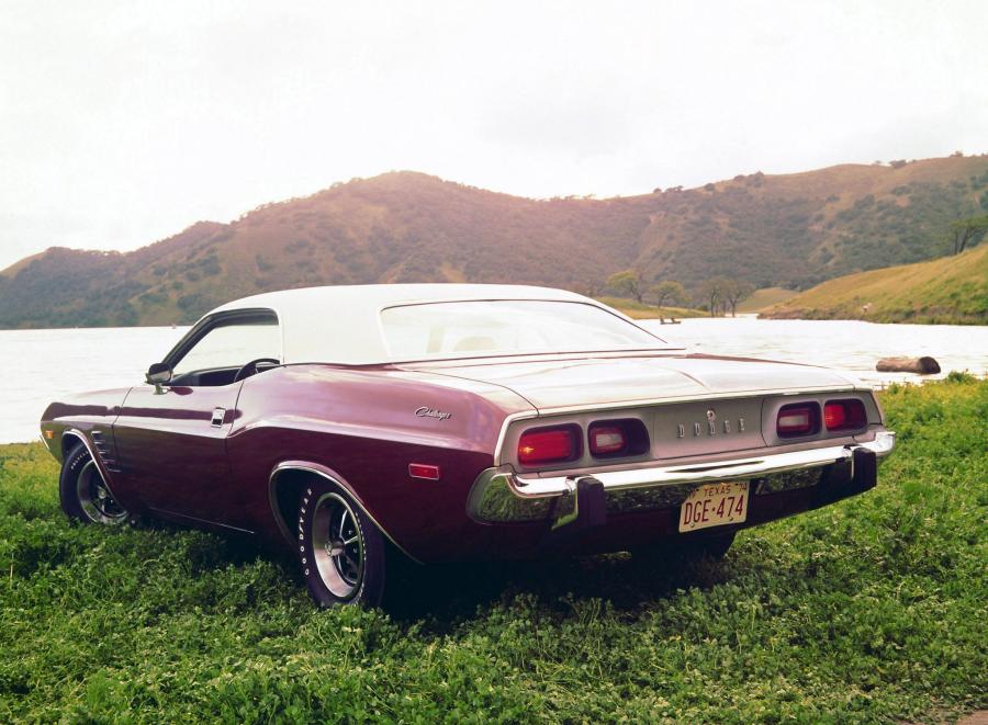  Dodge Challenger Rallye 1974 года  (фото 2 из 4)
